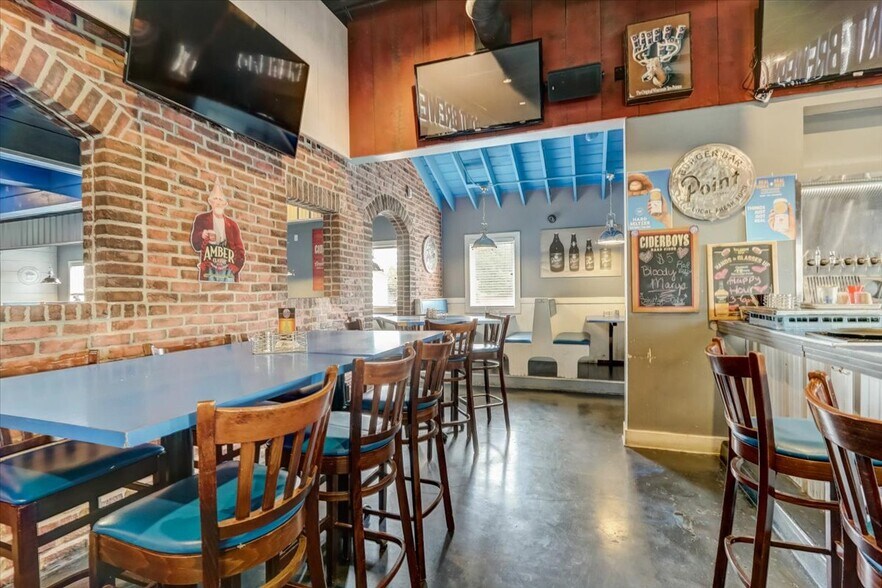 More Photos Of 10950 W Good Hope Rd, Milwaukee Restaurant For Sale