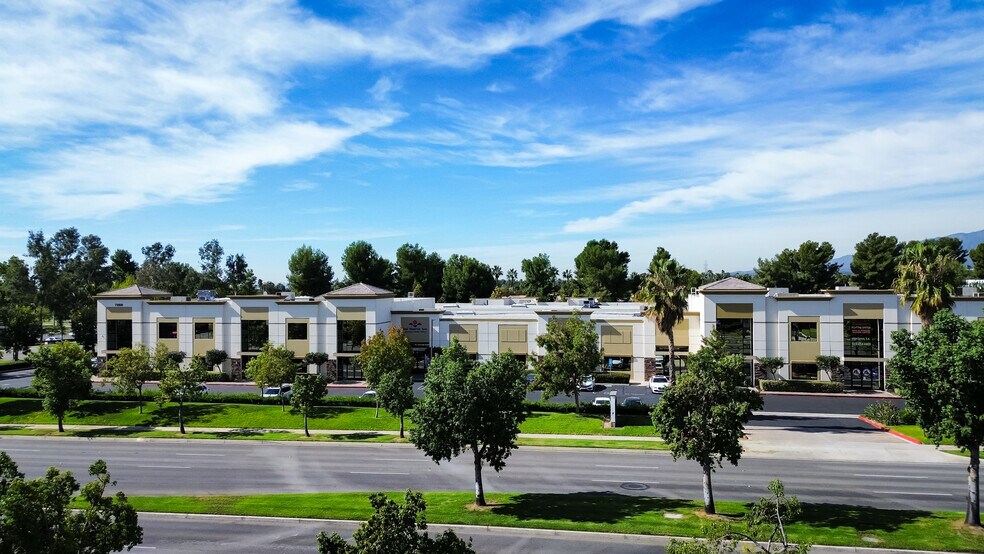 More Photos Of 7888 Cherry Ave, Fontana Unknown For Lease