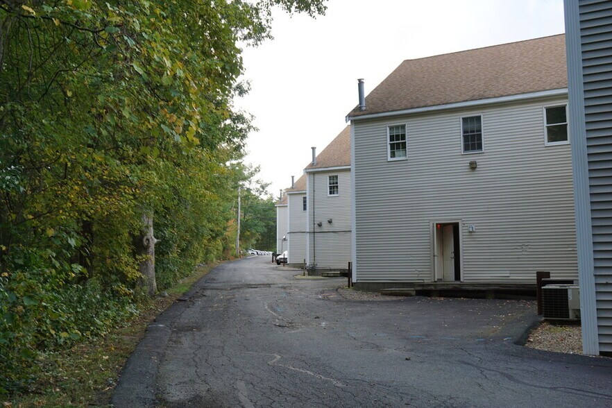 More Photos Of 31 Schoosett St, Pembroke Office For Lease
