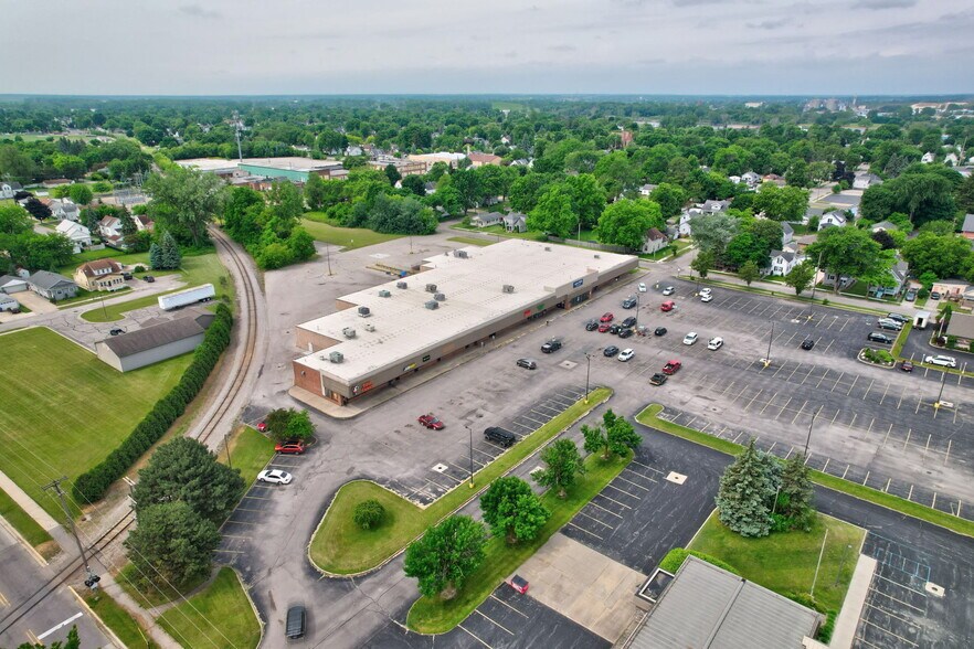 More Photos Of 900-1000 Lafayette Ave, Bay City Unknown For Lease