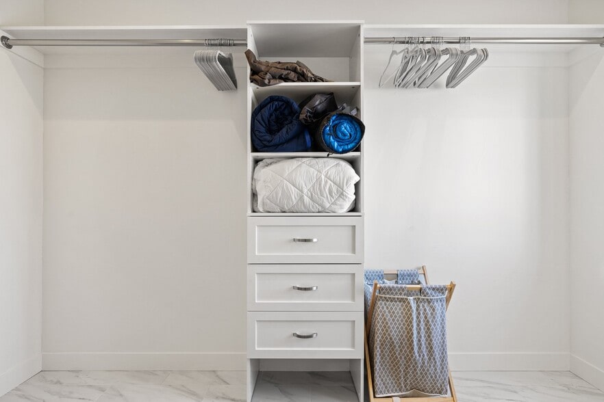 More Photos Of 68766 Perez Rd, Cathedral City Warehouse For Sale