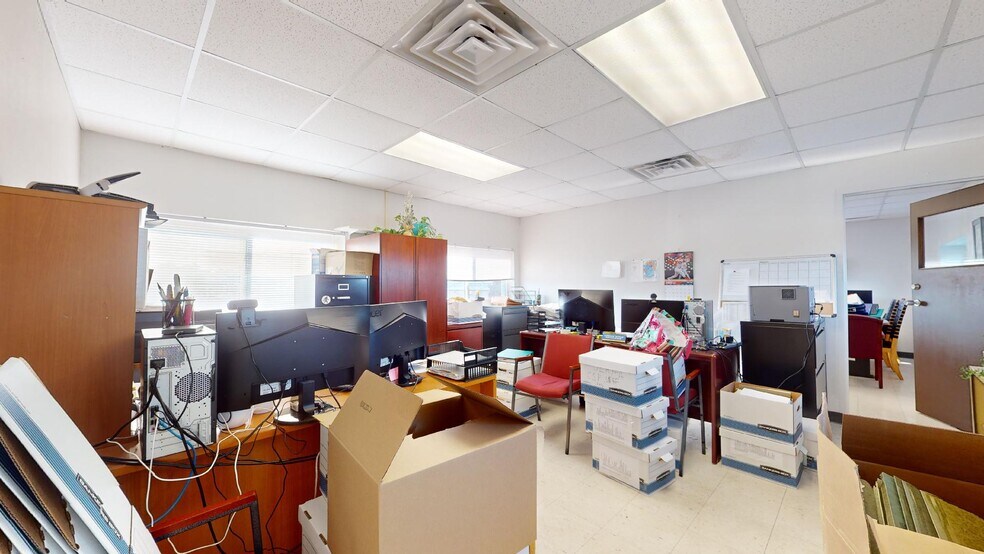 More Photos Of 1327-1331 Macklind Ave, Saint Louis Office For Sale