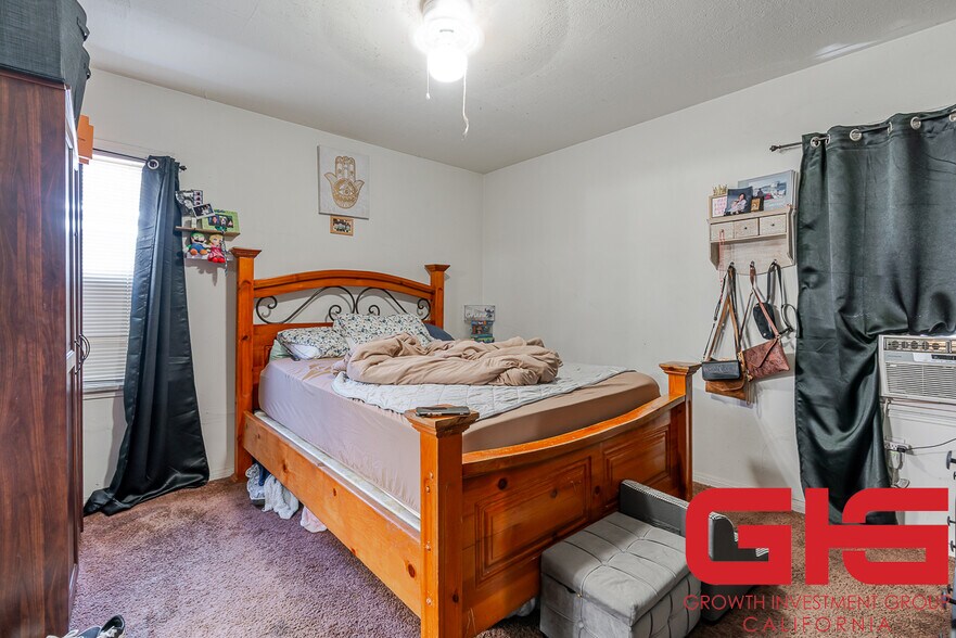 More Photos Of 2408 N Eastern Ave, Los Angeles Apartments For Sale