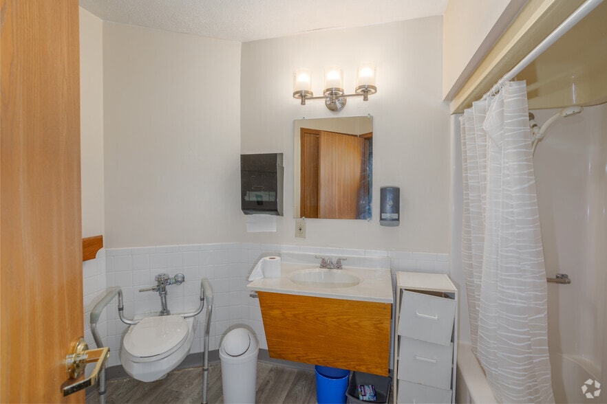 More Photos Of 2224 Walters Rd, Allison Park Assisted Living For Sale