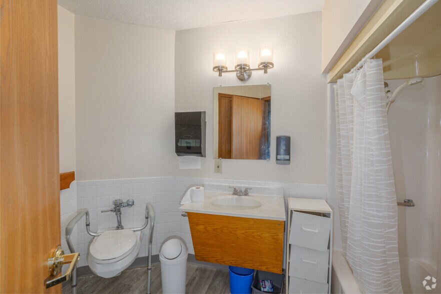 More Photos Of 2224 Walters Rd, Allison Park Assisted Living For Sale