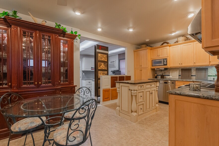 More Photos Of 209-211 Central Ave, East Newark Manufacturing For Sale