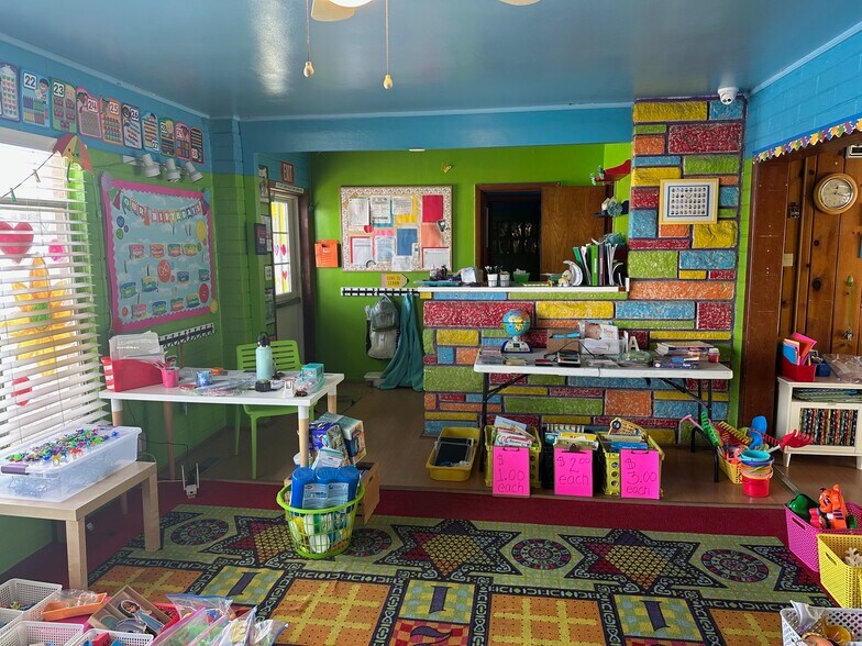 More Photos Of 2100 E Lambert Rd, La Habra Contractor Storage Yard For Sale