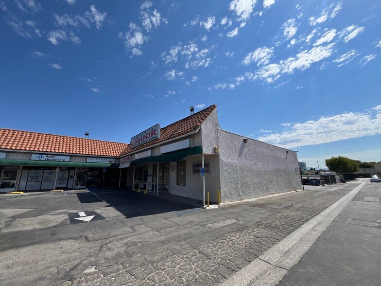 More Photos Of 10642-10650 Balboa Blvd, Granada Hills Storefront Retail Office For Lease