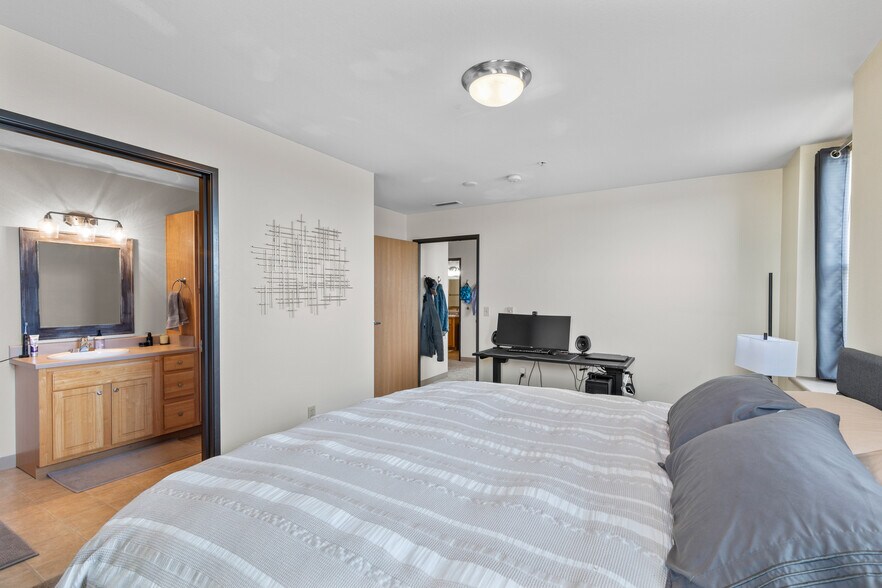 More Photos Of 1120 E Parkway Ave, Oshkosh Multifamily For Sale