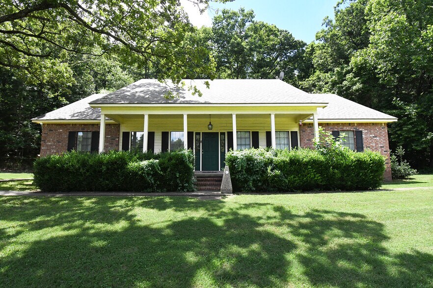 More Photos Of 7687 OK-10, Tahlequah Hospitality For Sale