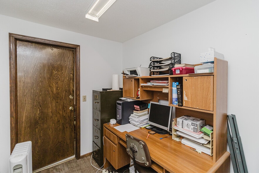 More Photos Of 1319 E 17th Ave, Hutchinson Religious Facility For Sale