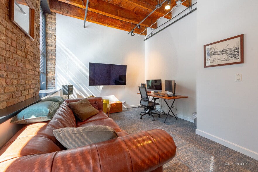 More Photos Of 1123 W Washington Blvd, Chicago Office For Lease