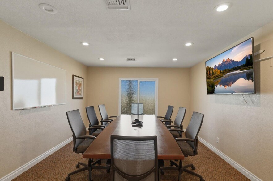 More Photos Of 3307 E Thunderbird Rd, Phoenix Office For Sale
