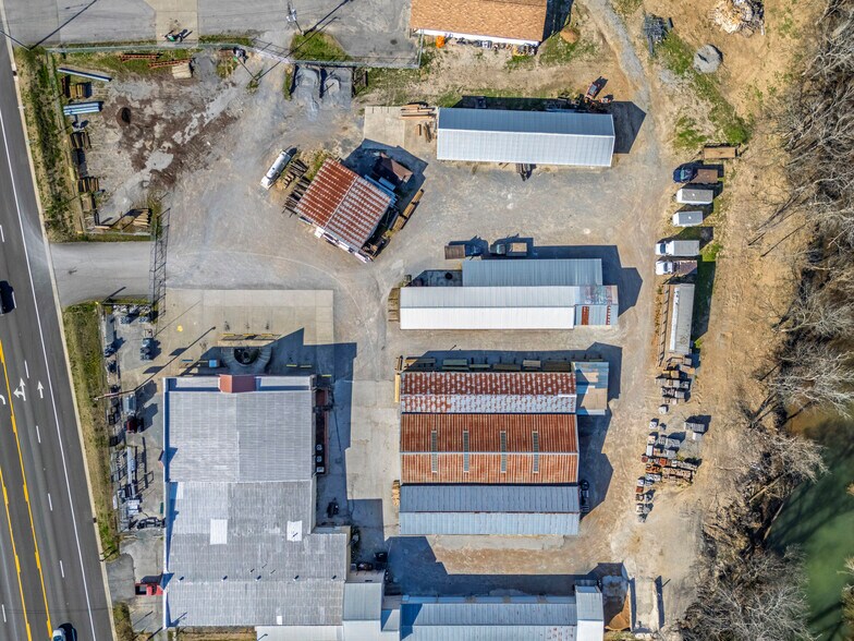 More Photos Of 1100 Winchester Hwy, Fayetteville Freestanding For Sale