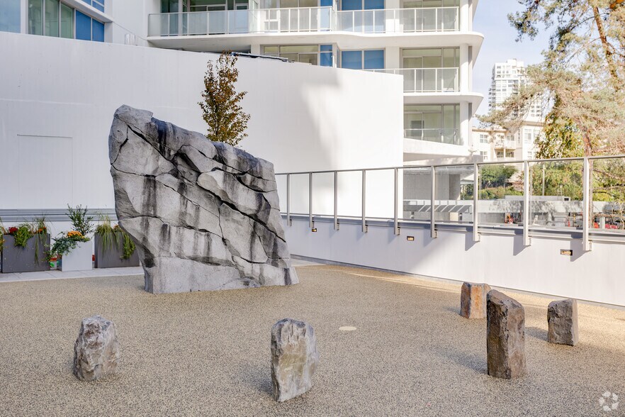 More Photos Of 515 Cottonwood Av, Coquitlam Apartments For Lease