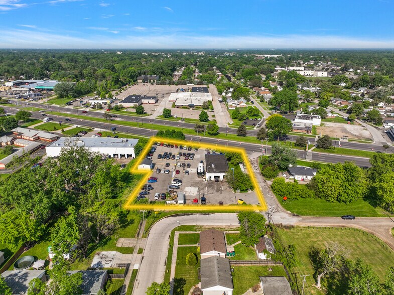 More Photos Of 34470 Gratiot Ave, Clinton Township Auto Dealership For Sale