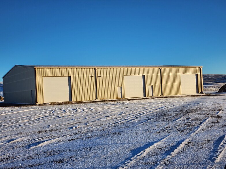 More Photos Of 1000 Sublet Dr, Kemmerer Warehouse For Lease
