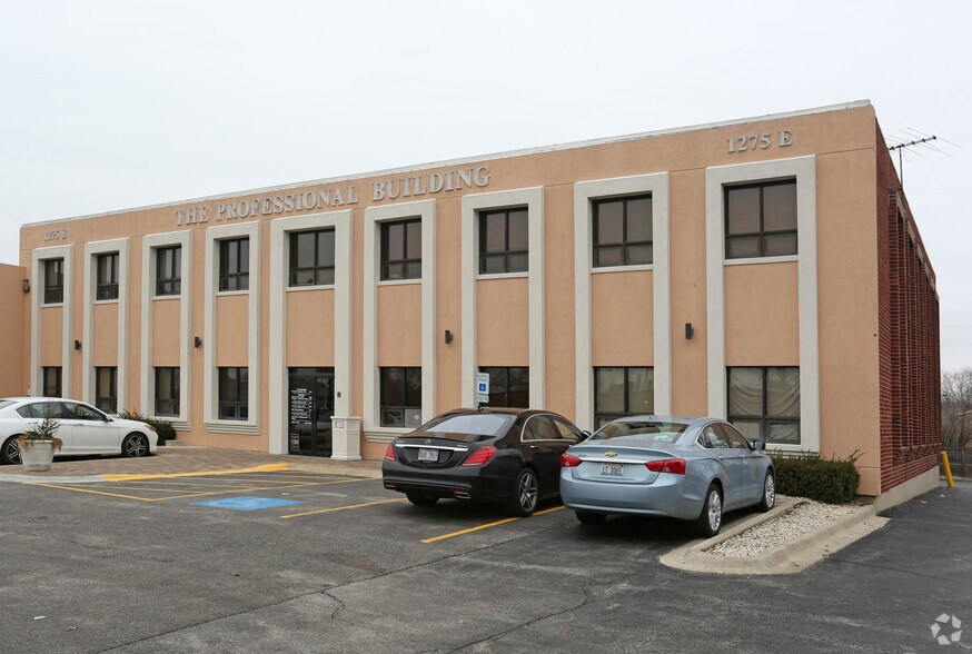 More Photos Of 1275 E Butterfield Rd, Wheaton Medical For Lease