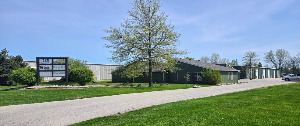 More Photos Of 326 Industrial Pky, Bowling Green Light Manufacturing For Lease