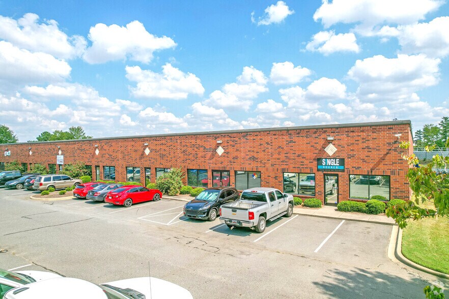 More Photos Of 3645-3659 Centre Cir, Fort Mill Light Distribution For Lease