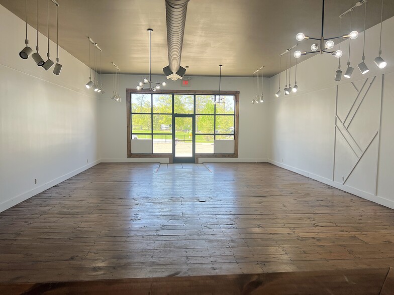 More Photos Of 14307 Gould St, Crosslake General Retail For Sale