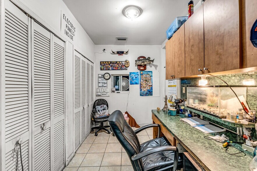 More Photos Of 7885 W 28th Ave, Hialeah Warehouse For Sale