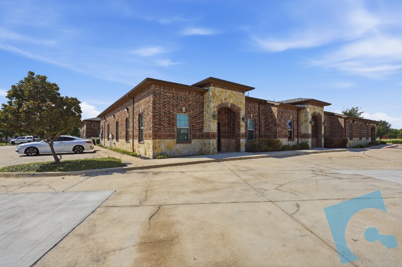 More Photos Of 101 Bourland Rd, Keller Office For Lease