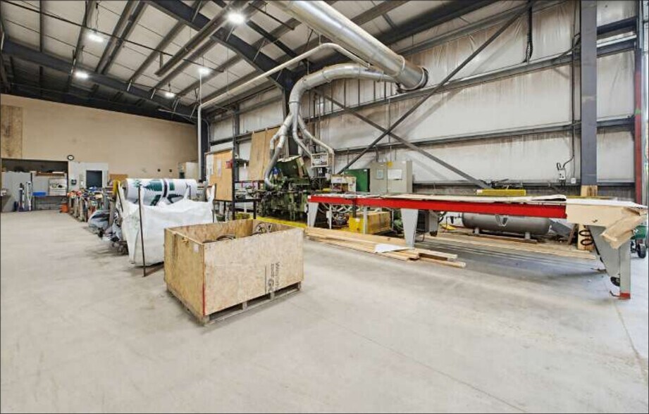 More Photos Of 13176 Lilley Dr, Maple Ridge Warehouse For Sale