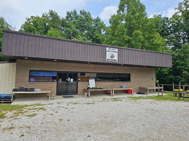 Primary Photo Of 27090 Scott Hwy, Winfield Freestanding For Sale