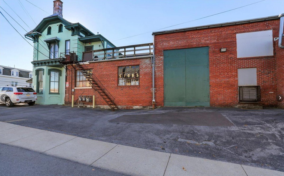 More Photos Of 351 S Potomac St, Hagerstown Office Residential For Sale