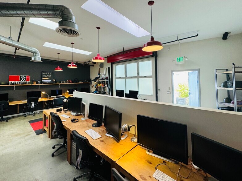More Photos Of 6025 Washington Blvd, Culver City Office For Sale