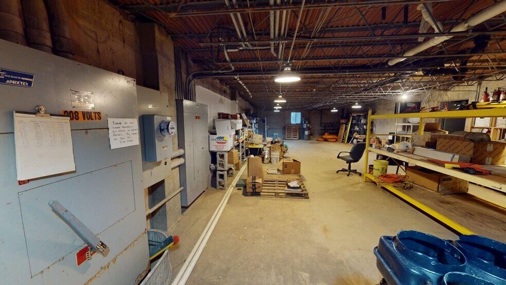 More Photos Of 1235 E Davis, Arlington Heights Office For Lease