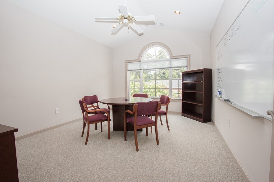 More Photos Of 4180 Providence Rd, Marietta Unknown For Lease