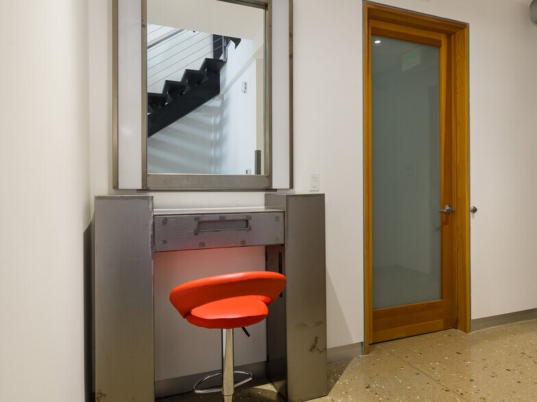 More Photos Of 215-237 California St, El Segundo Loft Creative Space For Sale