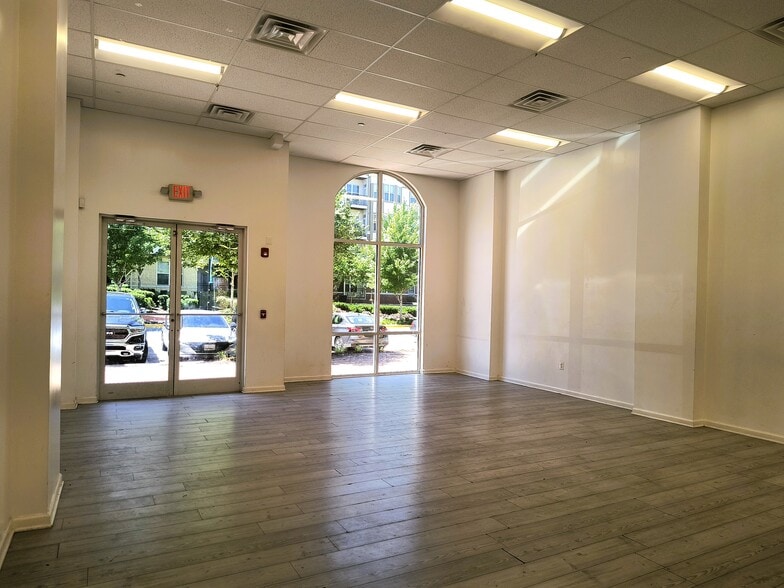 Primary Photo Of 4400 Telfair Blvd, Camp Springs Apartments For Lease