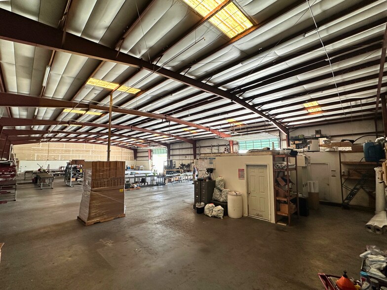 More Photos Of 16727 Scheer Blvd, Hudson Warehouse For Sale