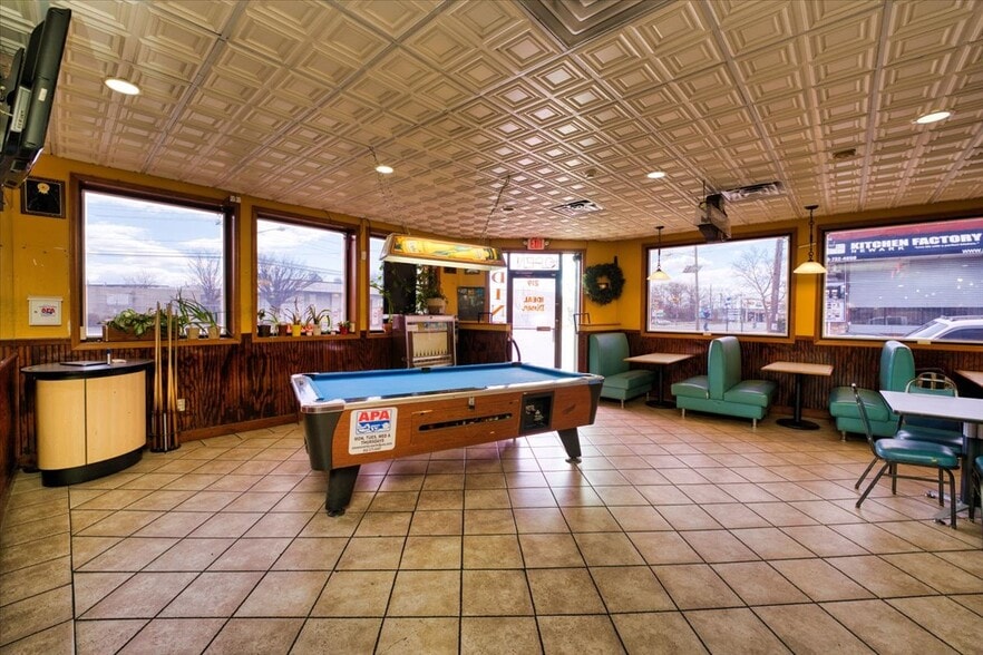 More Photos Of 217-219 Frelinghuysen Ave, Newark General Retail For Sale