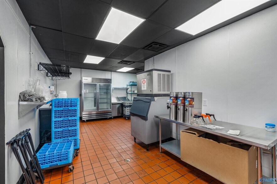 More Photos Of 1106 Gault Ave S, Fort Payne Fast Food For Lease