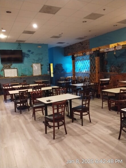 More Photos Of 24363 Southland Dr, Hayward Restaurant For Lease