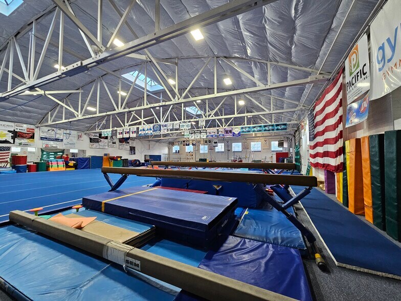 More Photos Of 815 N 1st Ave, Great Falls Auto Dealership For Lease