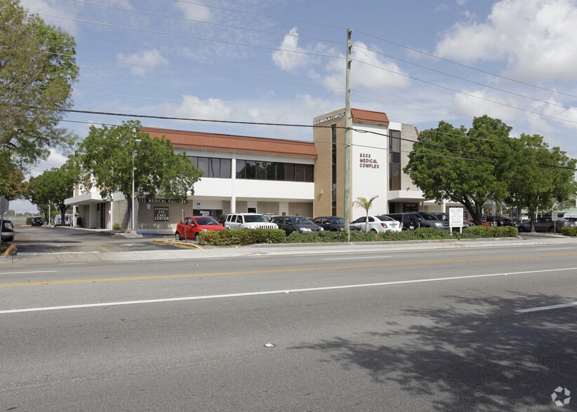More Photos Of 5333 N Dixie Hwy, Oakland Park Medical For Lease
