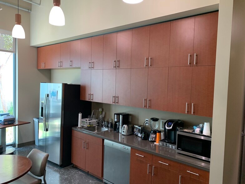 More Photos Of 9110 Irvine Center Dr, Irvine Coworking Space