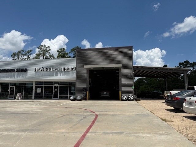 More Photos Of 10440 FM 2432 Rd, Conroe Storefront Retail Office For Sale