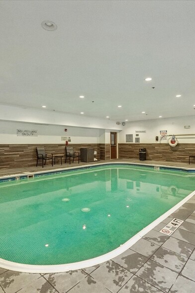 More Photos Of 2400 W Sam Houston Pky S, Houston Hotel For Sale