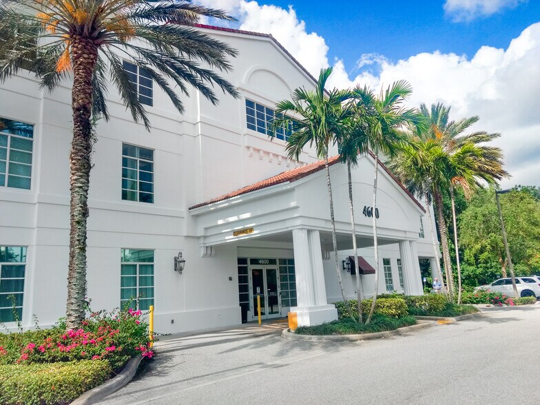 More Photos Of 4600 Linton Blvd, Delray Beach Medical For Lease