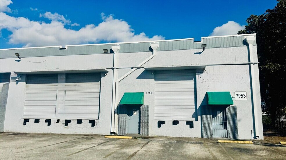 More Photos Of 7953-7967 NW 64th St, Miami Warehouse For Sale