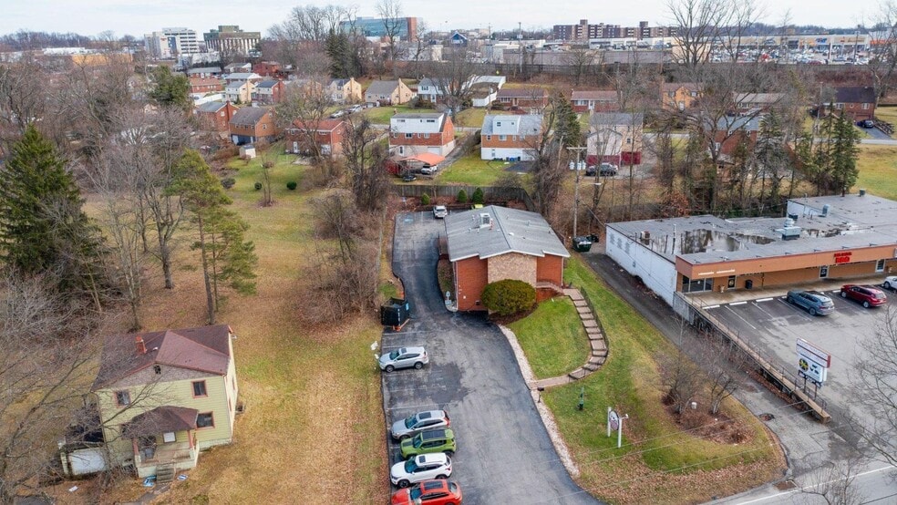 Primary Photo Of 232 Center Rd, Monroeville Veterinarian Kennel For Sale