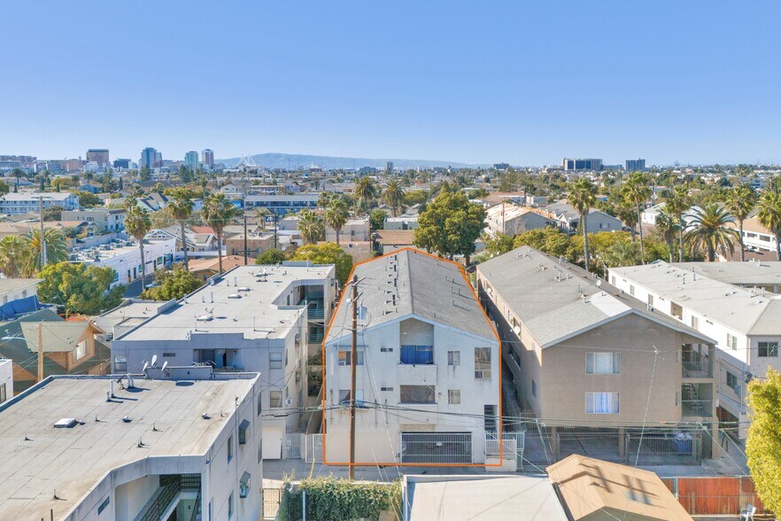 More Photos Of 736 Rose Ave, Long Beach Apartments For Sale