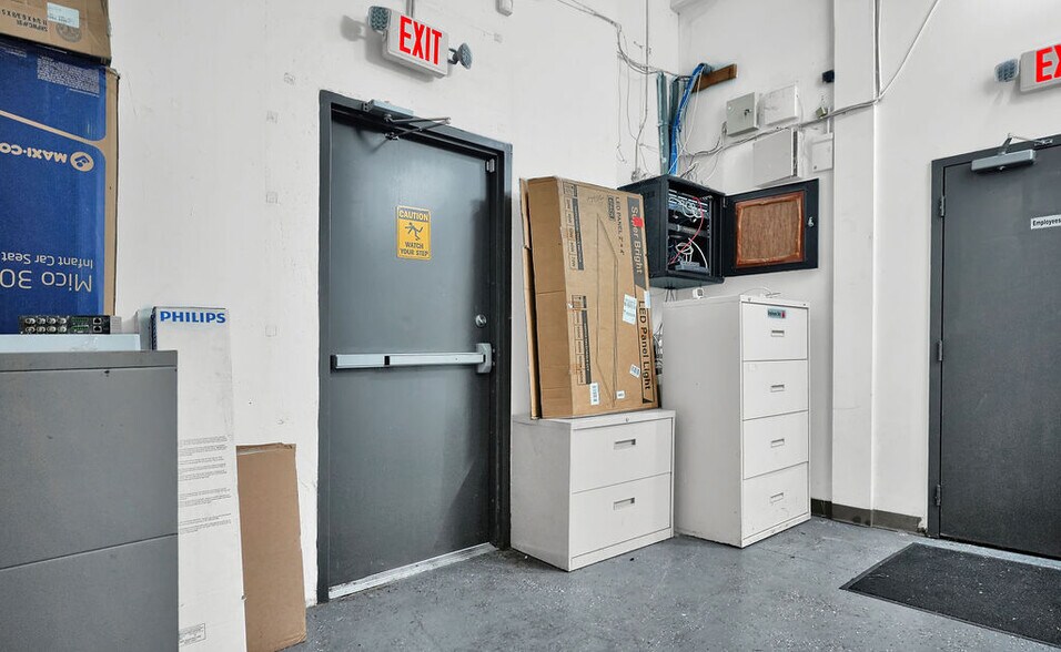 More Photos Of 5900 NW 97th Ave, Miami Warehouse For Sale