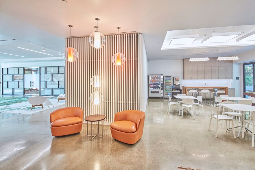 More Photos Of 4525 Wilshire Blvd, Los Angeles Office For Lease